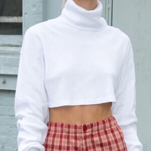 Brandy Melville Angela Ribbed Turtleneck Crop Top  Long Sleeve in White One Size